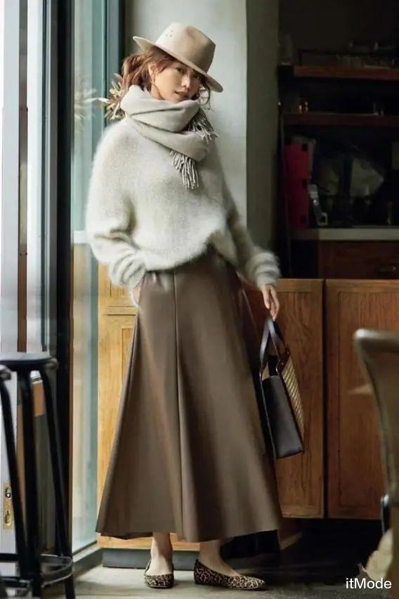 itMode 大毛衣+半裙,才是2021秋冬最气质时髦的打开方式!