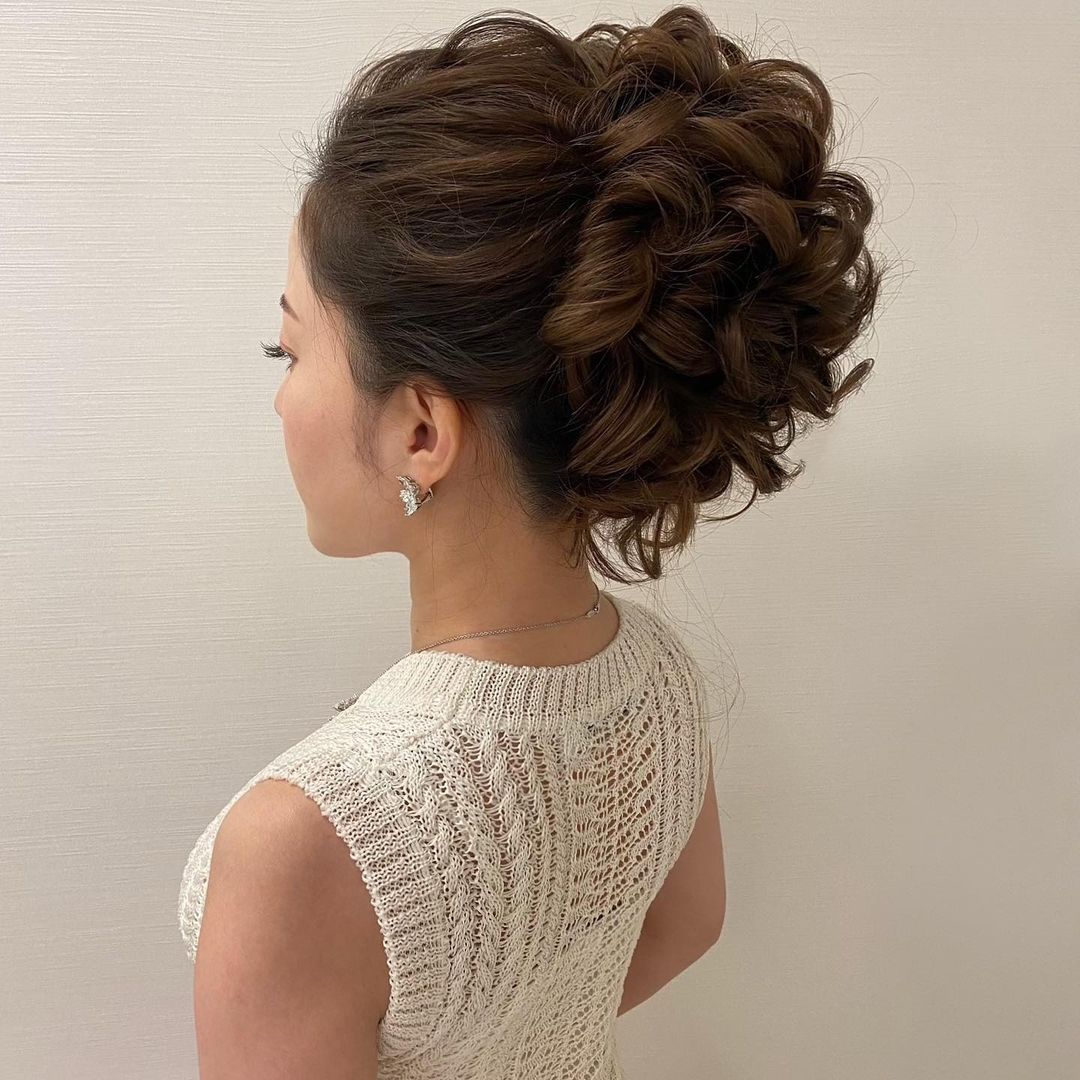 发型|女人不到40岁,前3种发型别尝试,后三种发型值得拥有