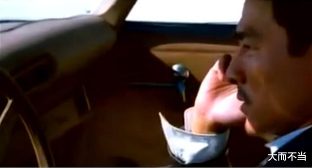 刘德华|刘德华22年前拍广告，副驾驶上的那个女人，惊艳了4个10年