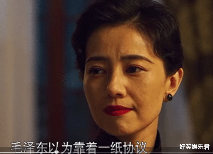 高圆圆|高圆圆新剧状态引热议，齐刘海发型像换了个人，41岁法令纹深陷