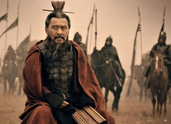 曹操|曹操死后，曹丕处理父亲三千佳丽的方式，让他生母大骂：禽兽不如