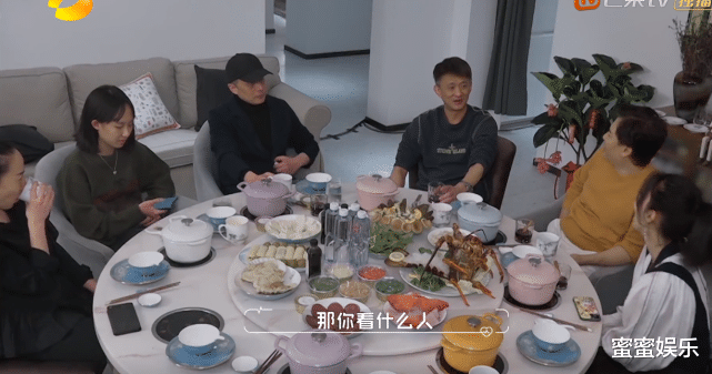 李冰冰|53岁崔伟别墅请2个保姆，吃800元龙虾，精英圈层让黄奕自卑