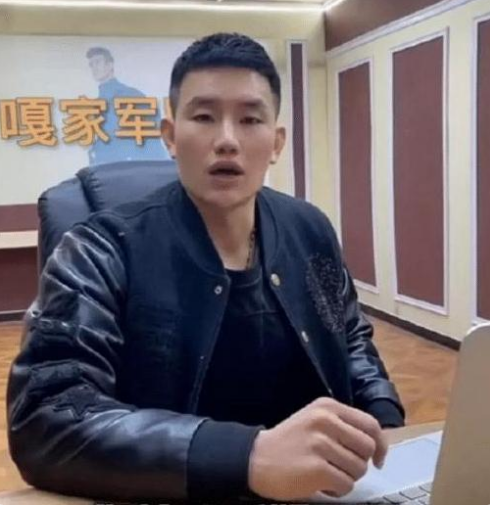 曾舜晞|不听成龙劝阻翻拍《战狼2》，嘎子哥挑战吴京，上映后差评满天飞