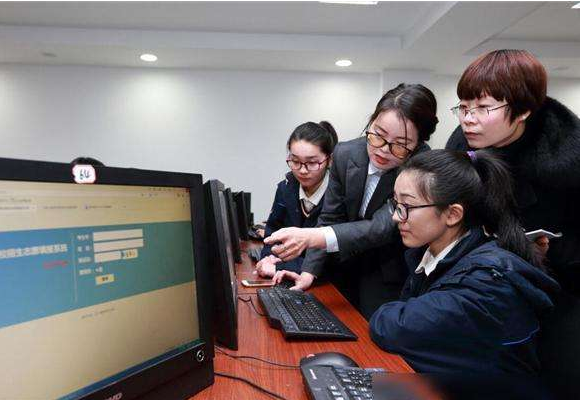 大学生|体制内有三种临时工，很容易被当成公务员，实际差别不是一般大