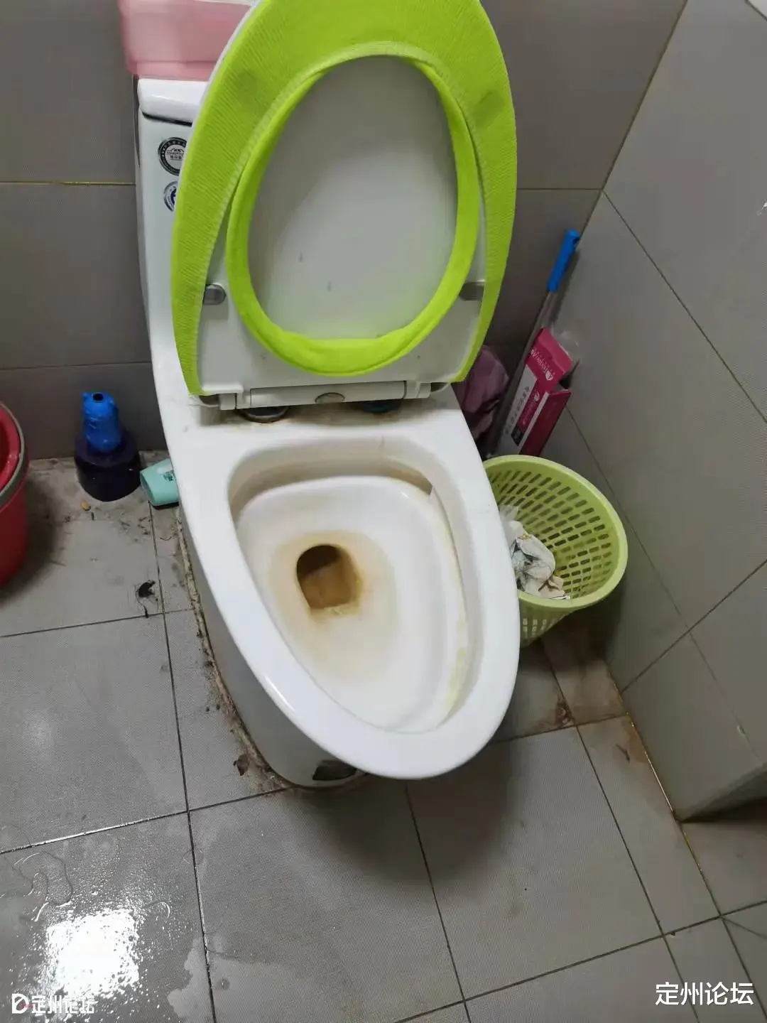|人前精致洒脱，人后不堪入目，这个女的简直是毁人三观！