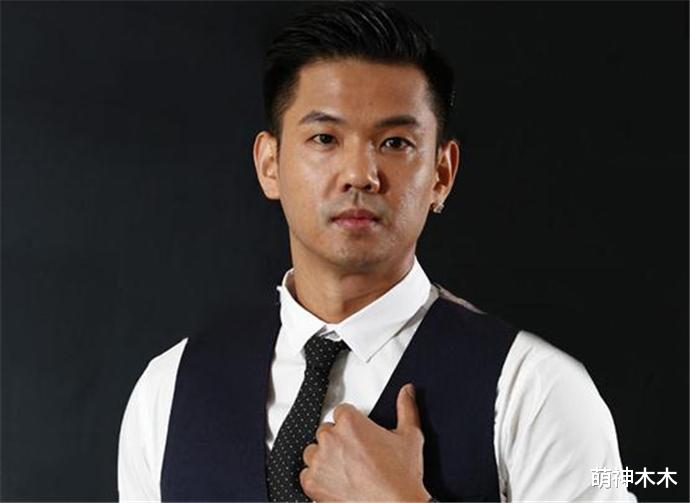 汪小菲|张兰直播泪奔，曝汪小菲被陈建州掐脖子暴打，对方曾是大S前男友