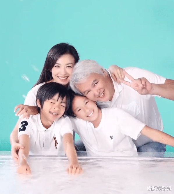 张小斐|护女心切！张庭正面回击女儿被指长得丑，称其是丹凤眼国际范