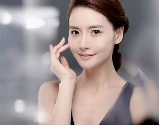 补水 精华液补水效果怎么样 保湿补水精华液大揭秘