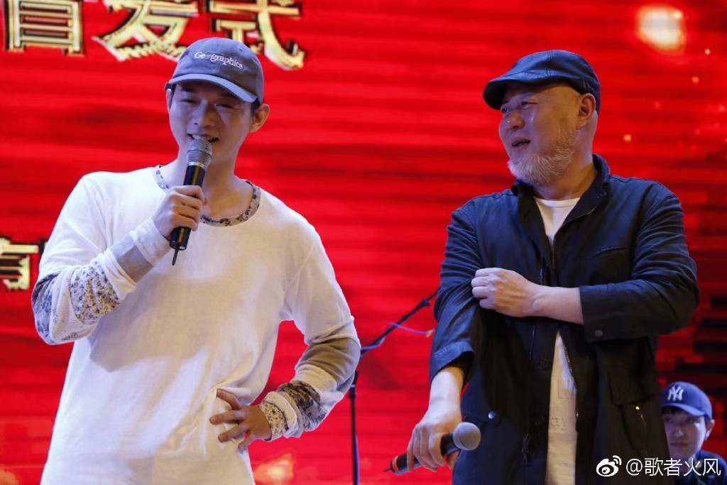 李云龙|母亲抑郁住院，朋友崩溃轻生，自己丢掉饭碗，霍尊太凄惨