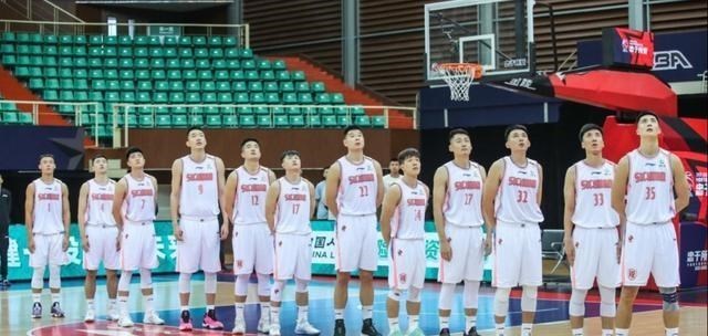 嘟小薯 央视直播！林书豪回归首秀，北京首钢来势汹汹，雅尼斯底气十足