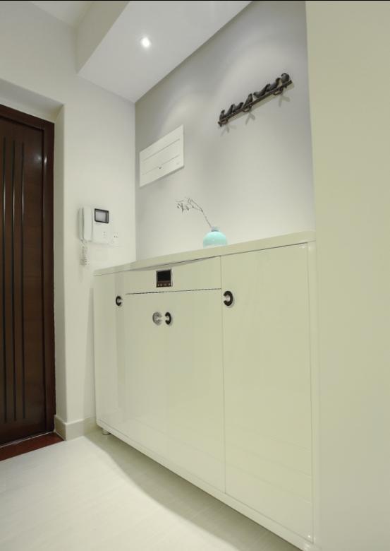 只是将鞋柜抬高了10公分,我家变得更有档次了,邻居都来模仿!