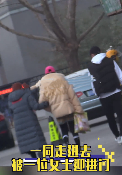 张继科|张继科新恋情疑曝光！深夜带美女同回家，一路亲昵打闹显甜蜜