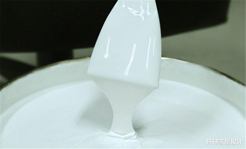 复式住宅|100元/桶的乳胶漆，和300元/桶的有何差别？家用该如何选购？