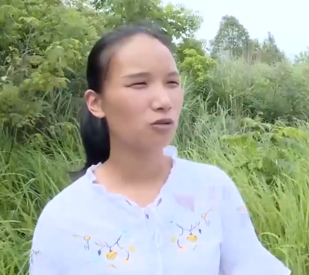 益阳男子迷恋游戏对妻子不管不顾,公公:都是邻居替他负重前行!