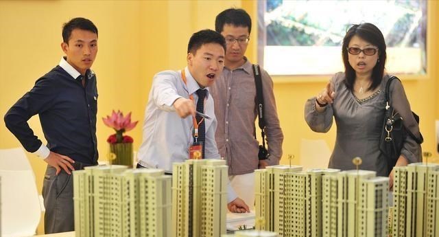 楼市|三四线楼市传来“坏消息”，百姓“谈房色变”，4类人可能有麻烦
