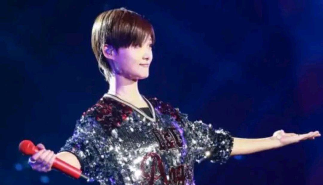 古巨基|江苏卫视跨年晚会节目单出炉：周深邓丽君合唱，压轴嘉宾换他两