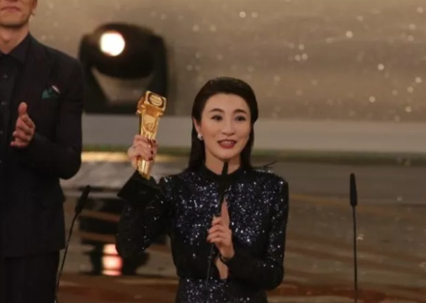 曾志伟|曾志伟谈心中“视后”人选，被指越描越黑，这种客套话还不如不说