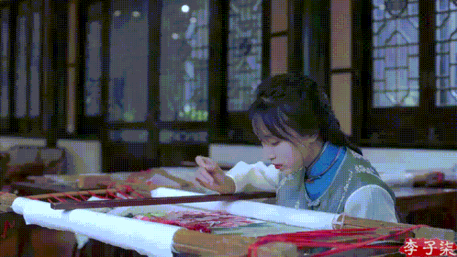 李子柒|李子柒“仙气”崩塌？我却才看懂了这个女孩的可怕