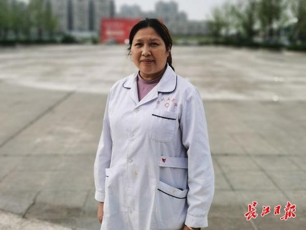 长江日报 李梦红的“三城故事”：光谷—葛店坐地铁，周末城铁回黄冈