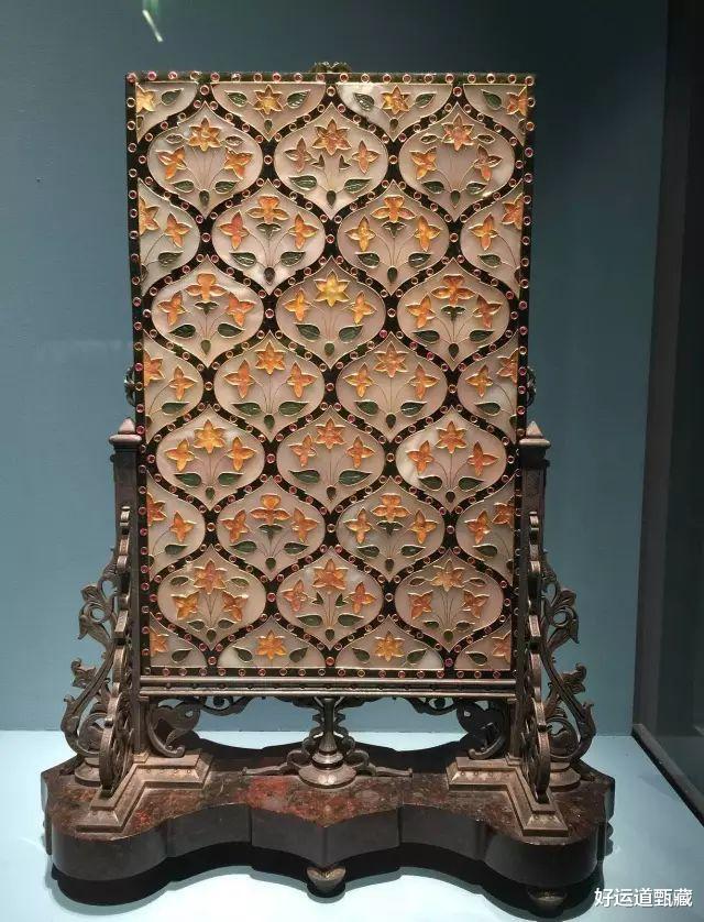 翡翠|清代玉器不惜工本以显示其温润晶莹之玉质美