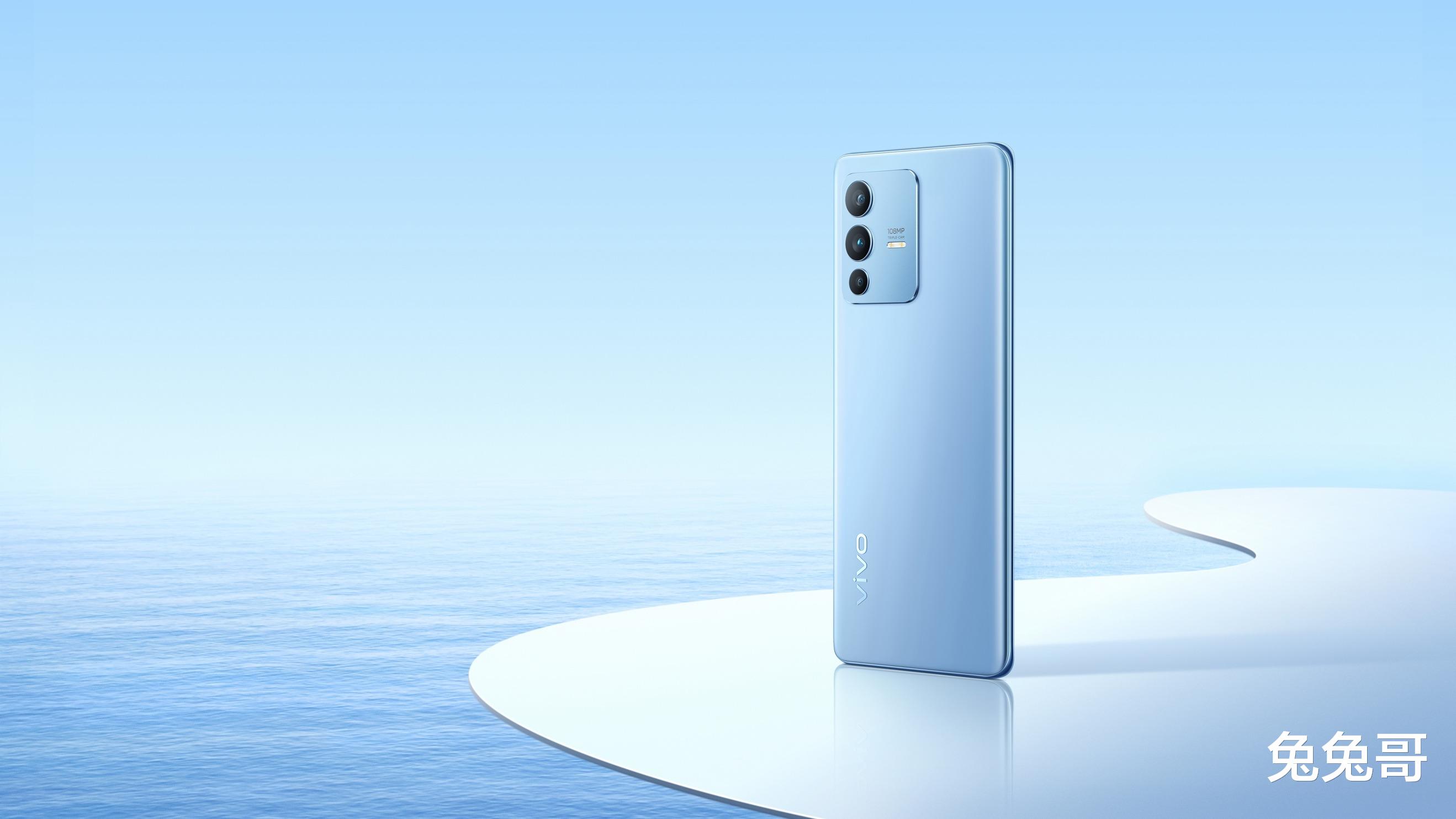 vivo|LISA代言手机即将发布，高颜值搭配高性能