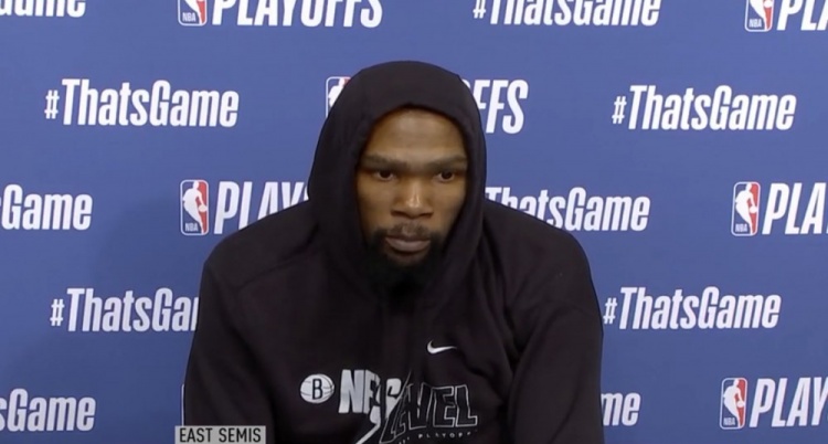 詹姆斯·哈登|還原哈登受傷王仕鵬大笑細節(jié)！朱芳雨尬笑不說話，王7自己心里沒數(shù)？