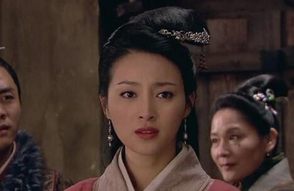 各抒己见 甘婷婷悲伤转型史,成也潘金莲败也潘金莲,她牺牲的远比你想得多