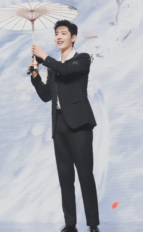 肖战|罗云熙的腰，肖战的腰，杨洋的腰，男明星身材内卷开始了！