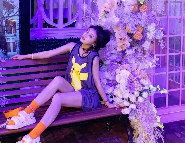 女孩 网红罗小猫猫子喝农药死亡，好漂亮的女孩！死因或许没有那么简单