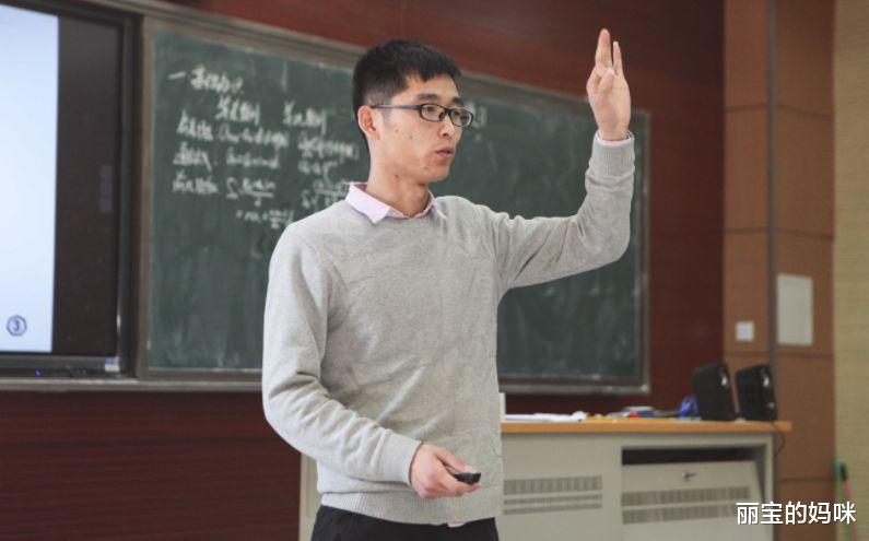 招聘|师范生就业难度大涨，中小学招聘状况不同往日，家长们却很满意