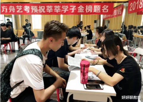 求职|适合文科女生学习的4类专业，不仅毕业好就业，发展前景也不错