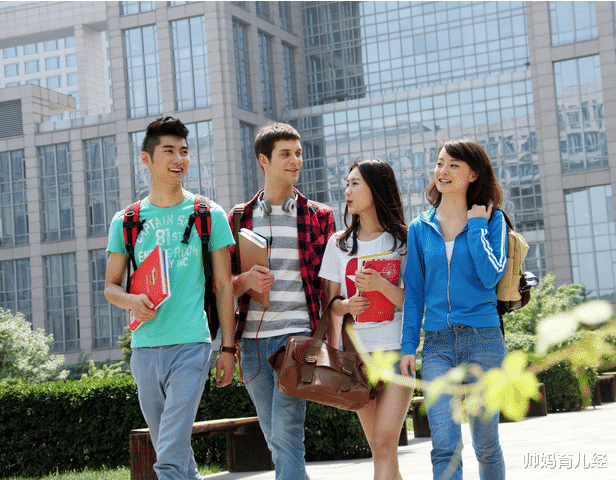 帅妈育儿经|大学生专业收入排名出炉,毕业就月入过万,前几名都是热门专业