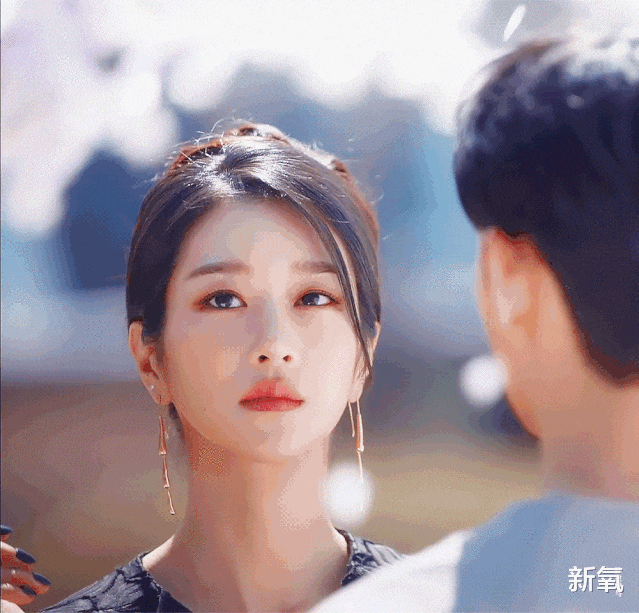 金正贤|男演员伪装抑郁症、立恐女人设，只因和女友的恋爱游戏？