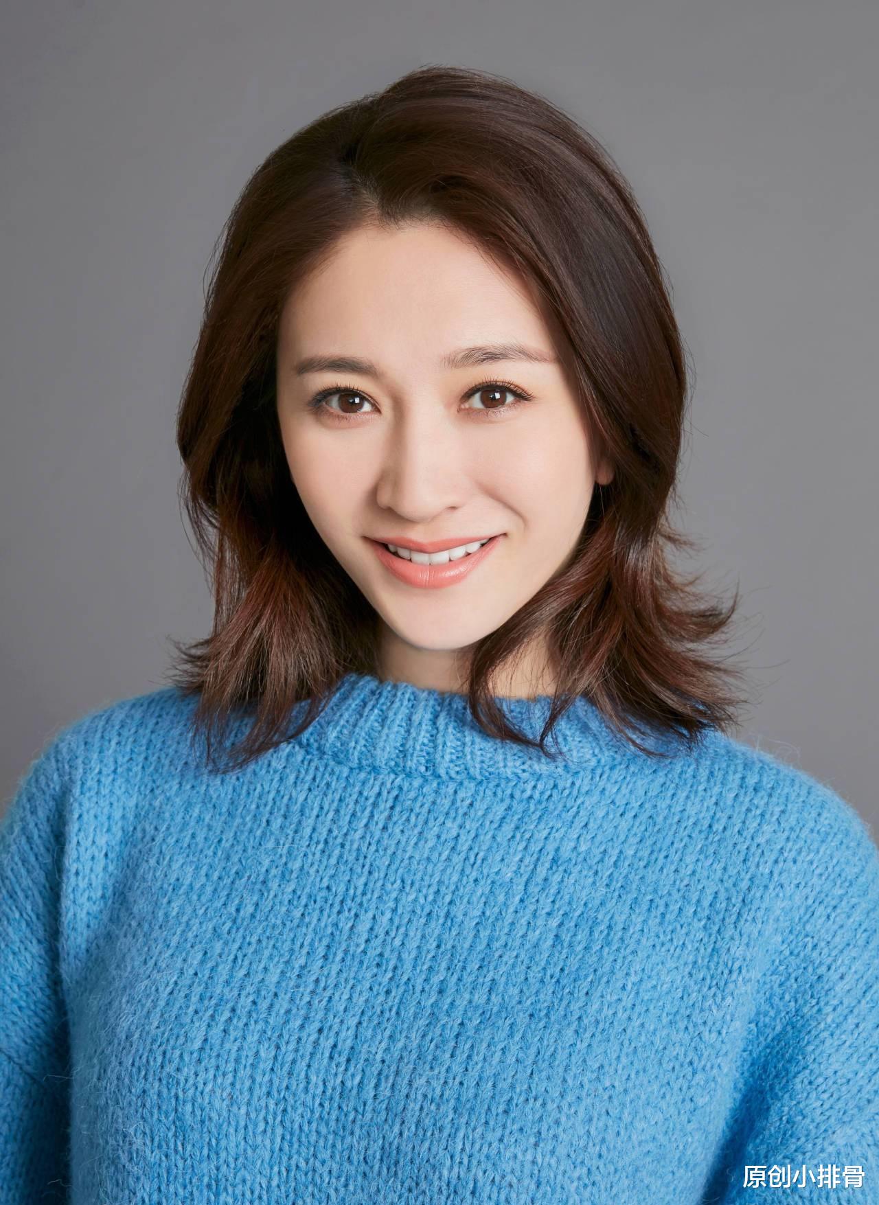 原创小排骨 白皙高挑的女明星 身材傲人 出道即成名 90后心中的女神