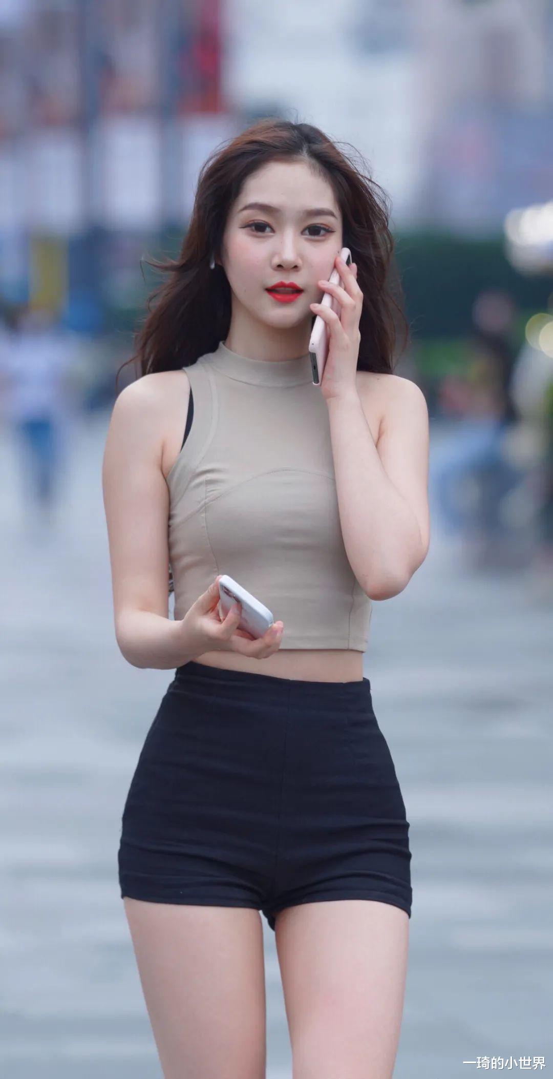 一琦的小世界|一枚活泼可爱的小姐姐，魅力远胜都美竹了吧？