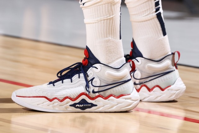 陈博主潮物Sneaker|NBA球员上脚：美国男篮首败尼日利亚，杜兰特无力回天