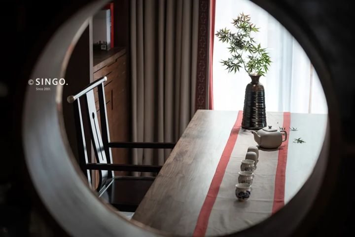 设计师|300㎡新中式实景的“方圆人生”，对称式别墅显中式传承