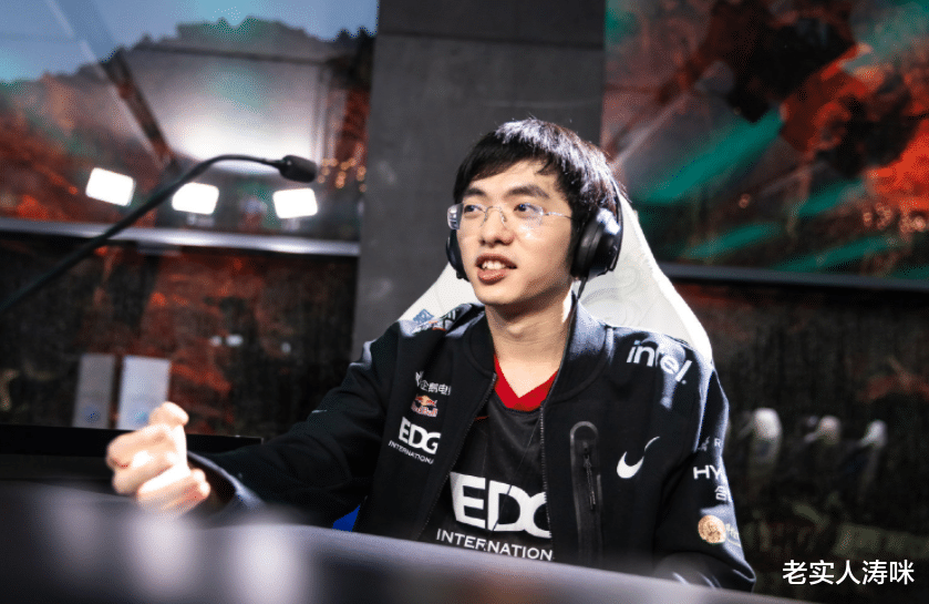 &ldquo;加盟IG携手Theshy&rdquo;？卡萨读爆料笑到岔气，看到JKL出镜后：胖版UZI