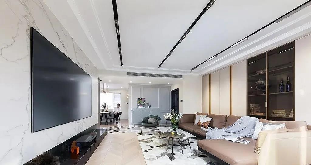 预算有限，又想要装得尽量高级而不俗气，可以参考下他家的装修