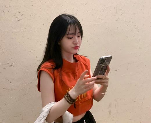 jkl JKL女友捐款5555遭网友质疑,微博被黑粉集体爆破:就这?