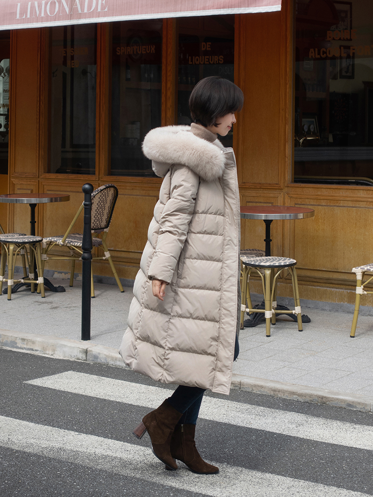 何有强 冬天的第一件“羽绒服”怎么选?有这4款就够了,百搭洋气又保暖