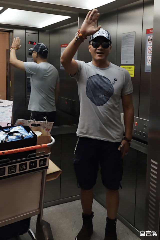 军人|油头粉面就不要演军人了！这5位演员让你知道，什么才是英姿飒爽