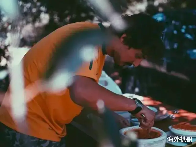 海外扒哥 香港女生与印度男友恋爱，搬到印度哭半年，然后习俗难以接受