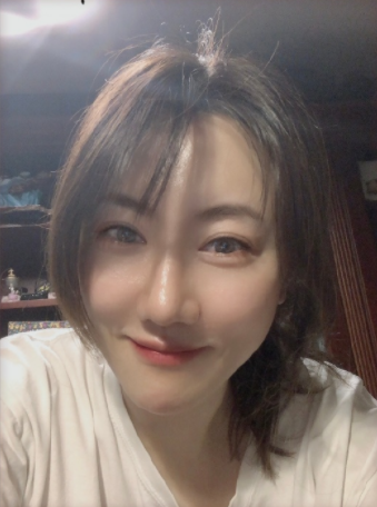 巴图|宋丹丹儿媳挺孕肚直播！博谷小腹凸起，和巴图一唱一和累到嗓子沙哑