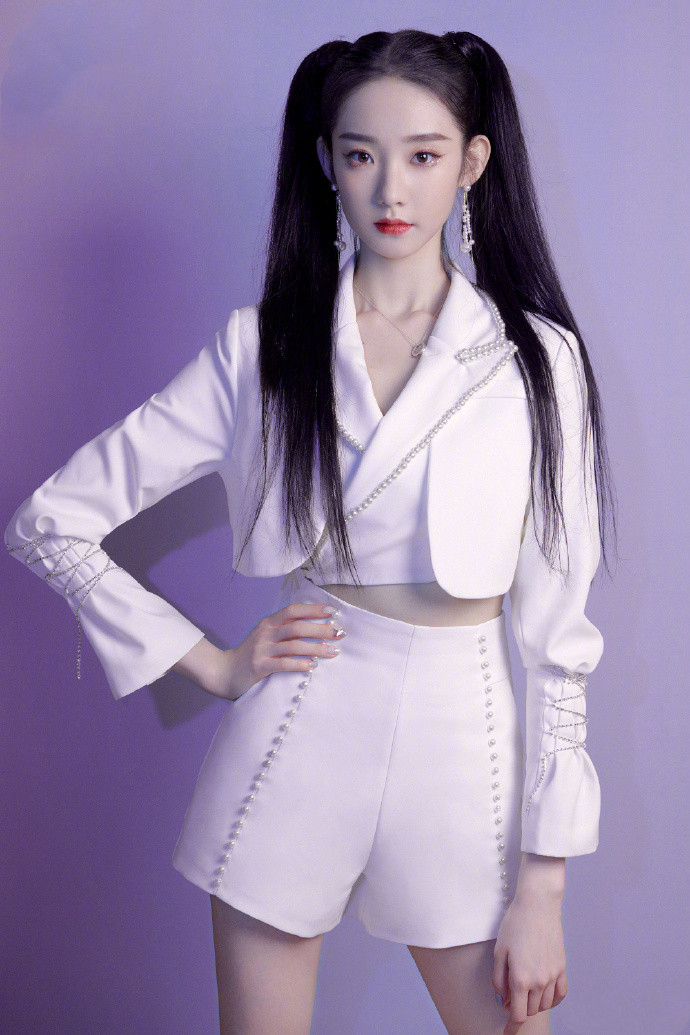 饮食|创造营成团夜,硬糖少女全员扎双马尾+露腰,王艺瑾却有点不一样