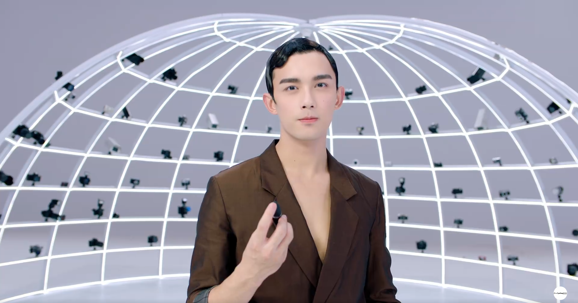 尹正|吴磊快把发型师开除吧，靠造型就能上热搜，连粉丝都欣赏不来