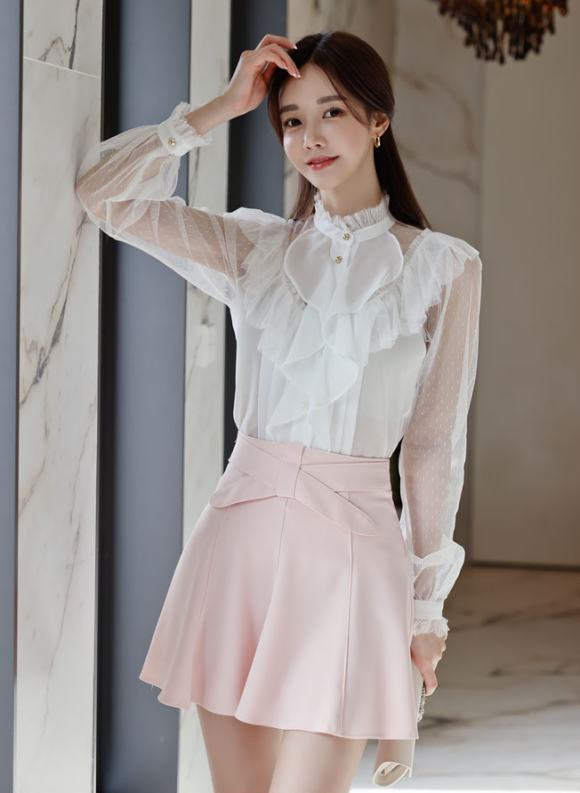 壹品穿搭|女神孙允珠的时尚搭配：雨幔波点透明小公主花领衣裙