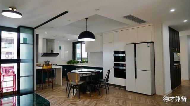 德才兼备|三代之家的精致生活,150㎡的房子里,全屋开阔舒适,高级感十足