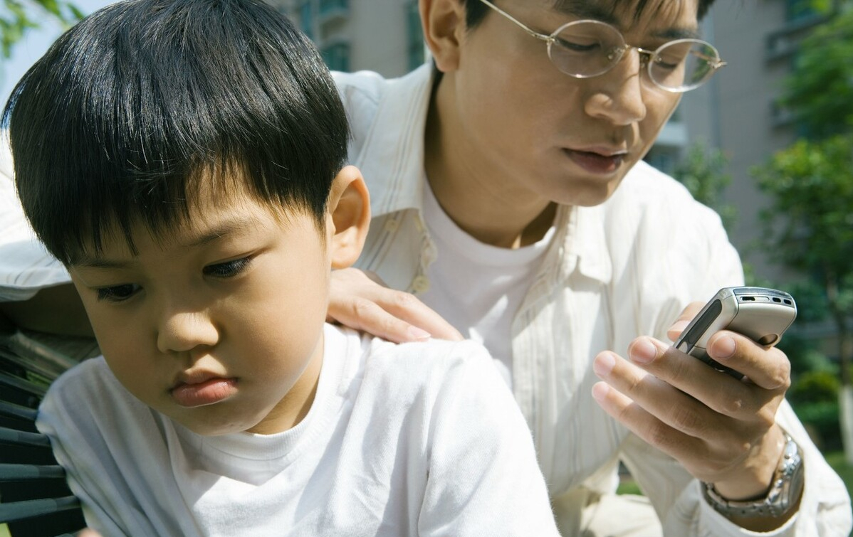 母婴参考|娃随母姓到底好不好?不仅关系性格,民法典规定,姓错或上法庭