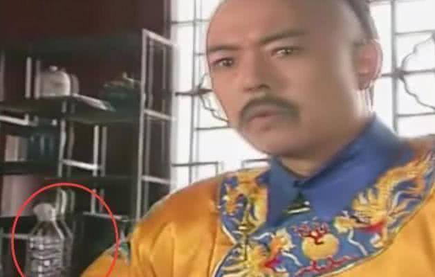 穿帮镜头|最“尿性”的穿帮镜头，张张都是笑点，保证让你笑得腮帮子疼！